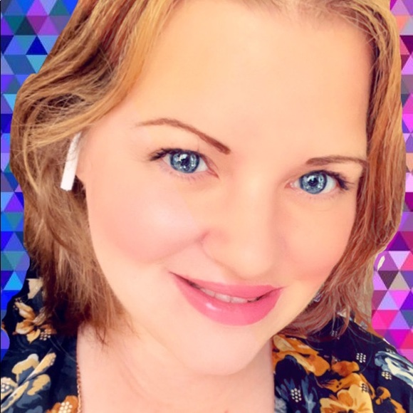 Meet your Posher, Kristi - Picture 2 of 3